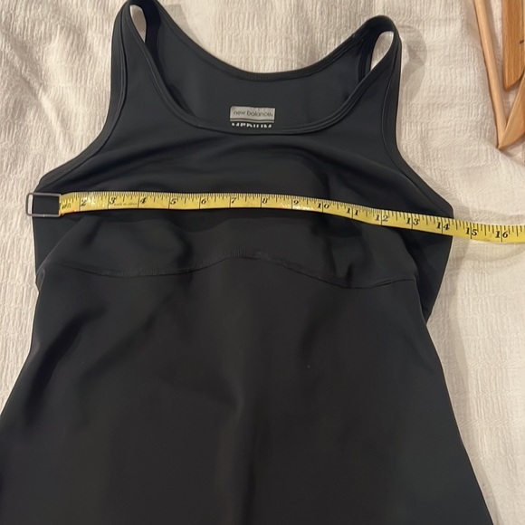 New Balance Tank Top - Picture 7 of 8